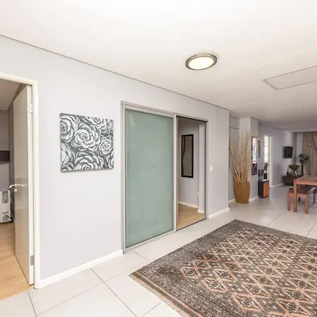 Homey Apartment At The Greenmarket Square Kaapstad Buitenkant foto